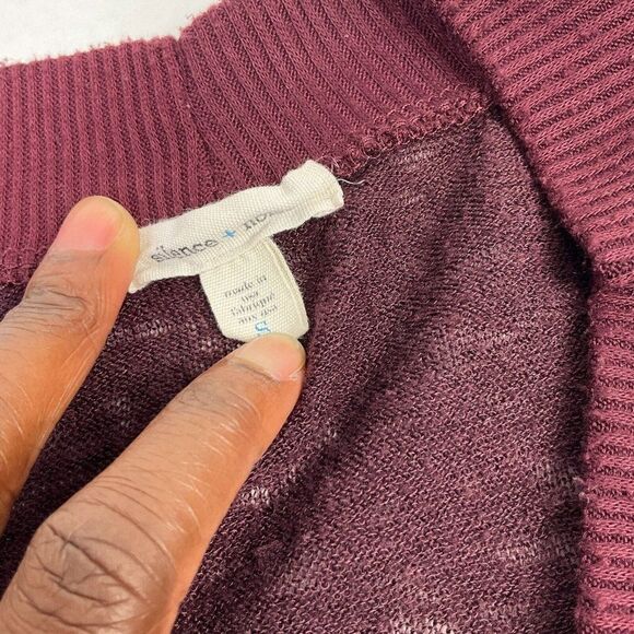 Urban Outfitters Silence + Noise Womens Cardigan Burgundy Red Knit Sweater Small - Picture 4 of 12